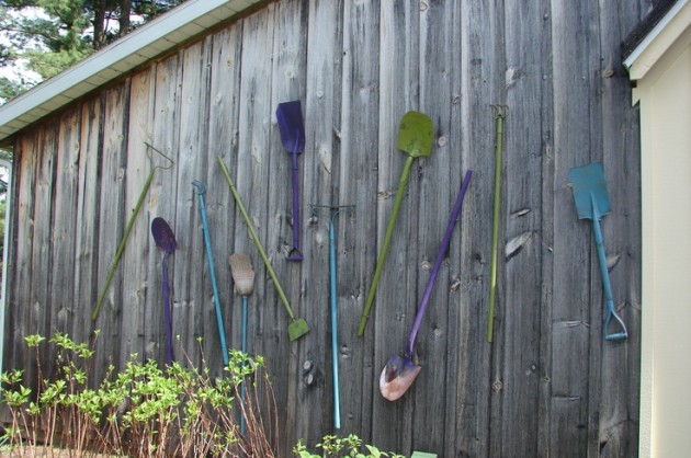 DIY WallArt Ιδέες για τον φράχτη του Κήπου σας11