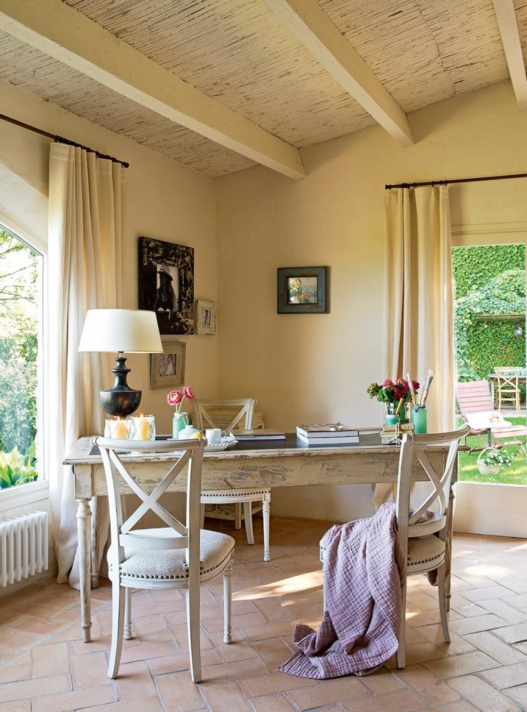 Από παλιό αχυρώνα σε μαγικό εξοχικό10